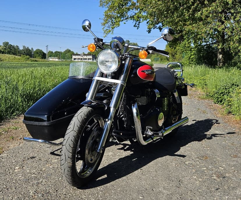 Triumph speedmaster sidecar