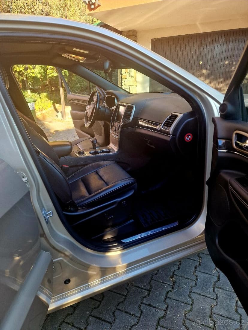 JEEP GRAND CHEROKEE 3,0 CRD OVERLAND