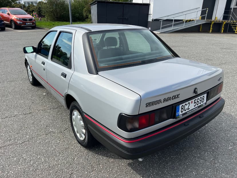 Ford Sierra 2,0i CLX, automat