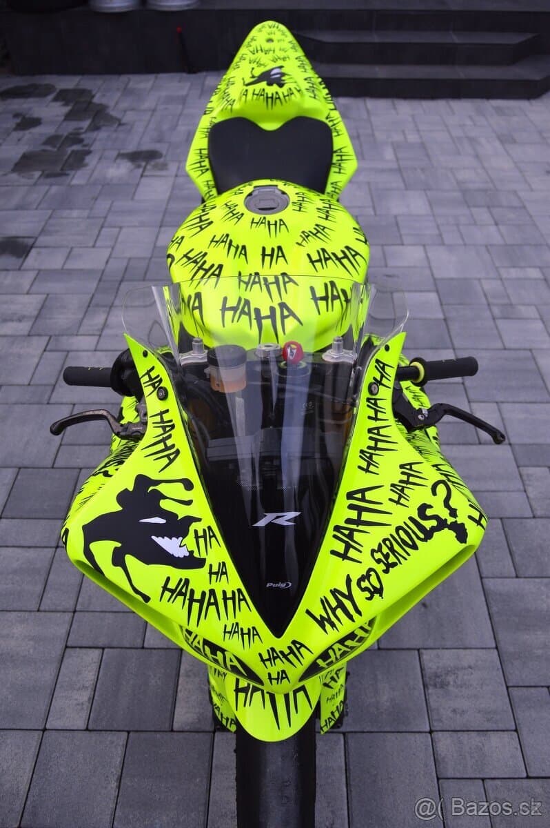 Yamaha R1 2011 big bang okruhovka