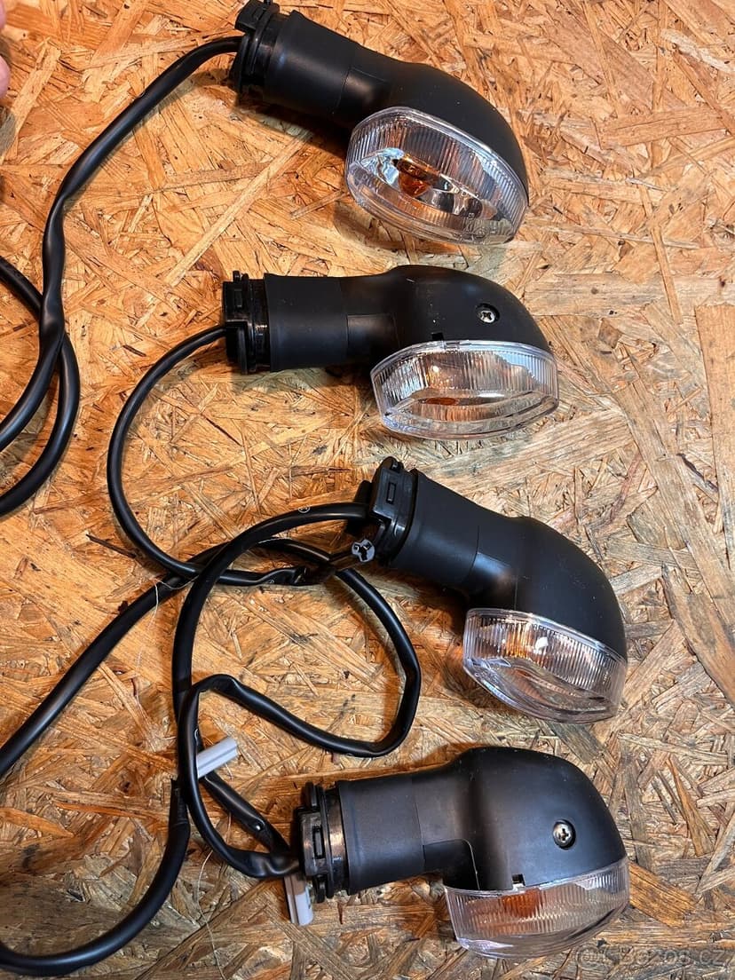 Sada blinkrů na Yamaha R1 RN22 09-14