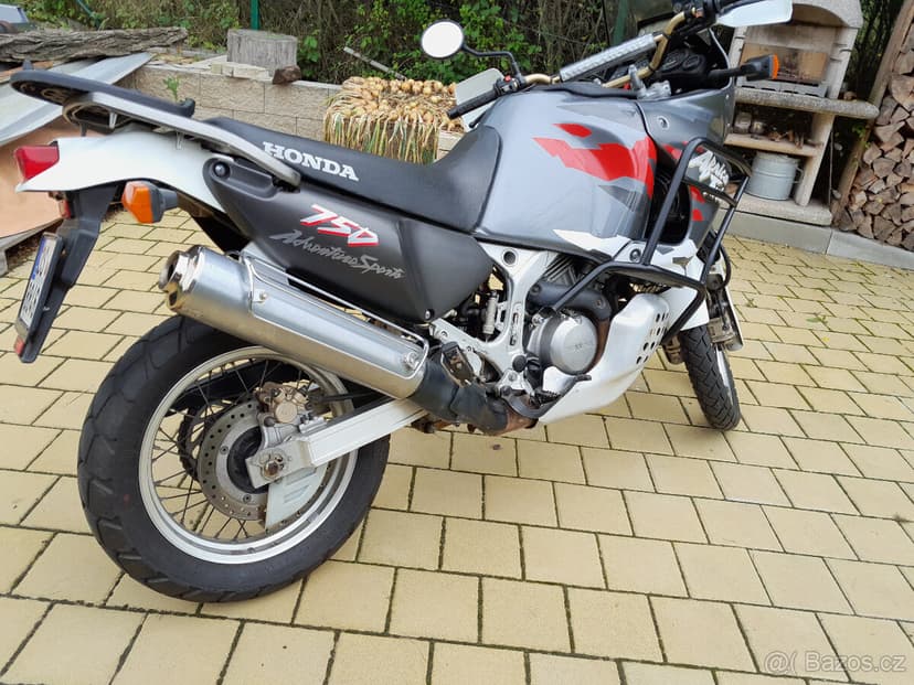 Honda XRV750 Africa Twin 96