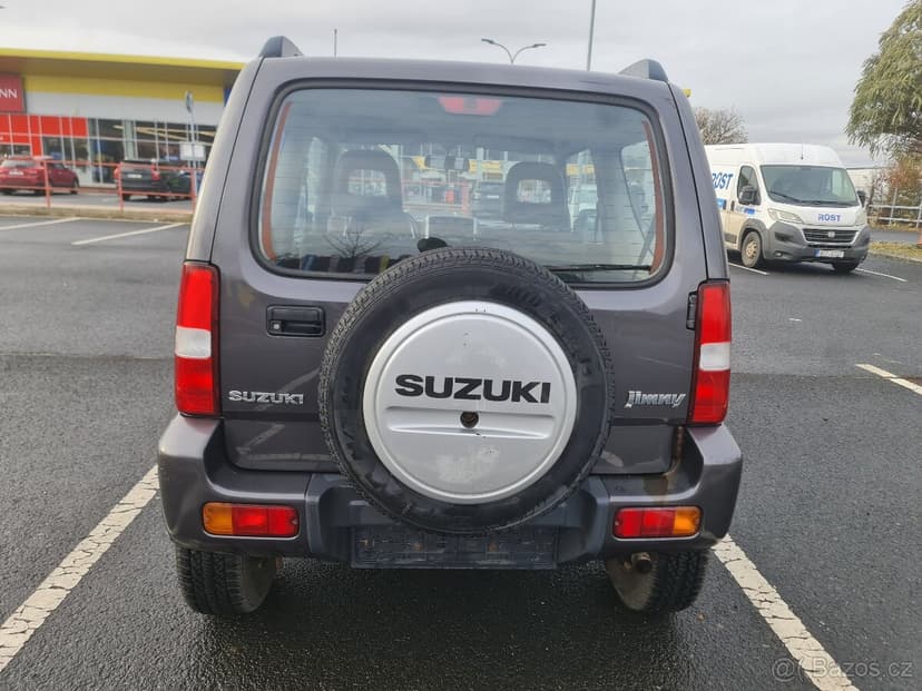 Suzuki Jimny 1.3 16V 4x4, 63kW, 8/2010, nová STK