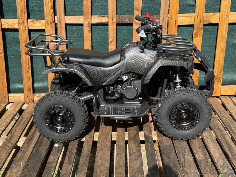 Dětská Čtyřkolka 49ccm2T vzor carbon A045