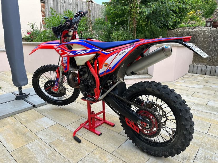 BETA RR Race 300 2T MY22 - skvělý stav- 62 mth