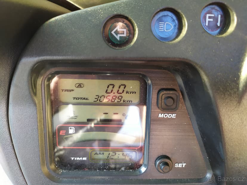 Honda CBR 1100 XX Superblackbird-2000-originální stav