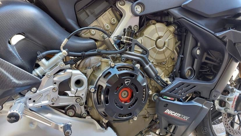 Prodám DUCATI STREETFIGHTER V4 SP