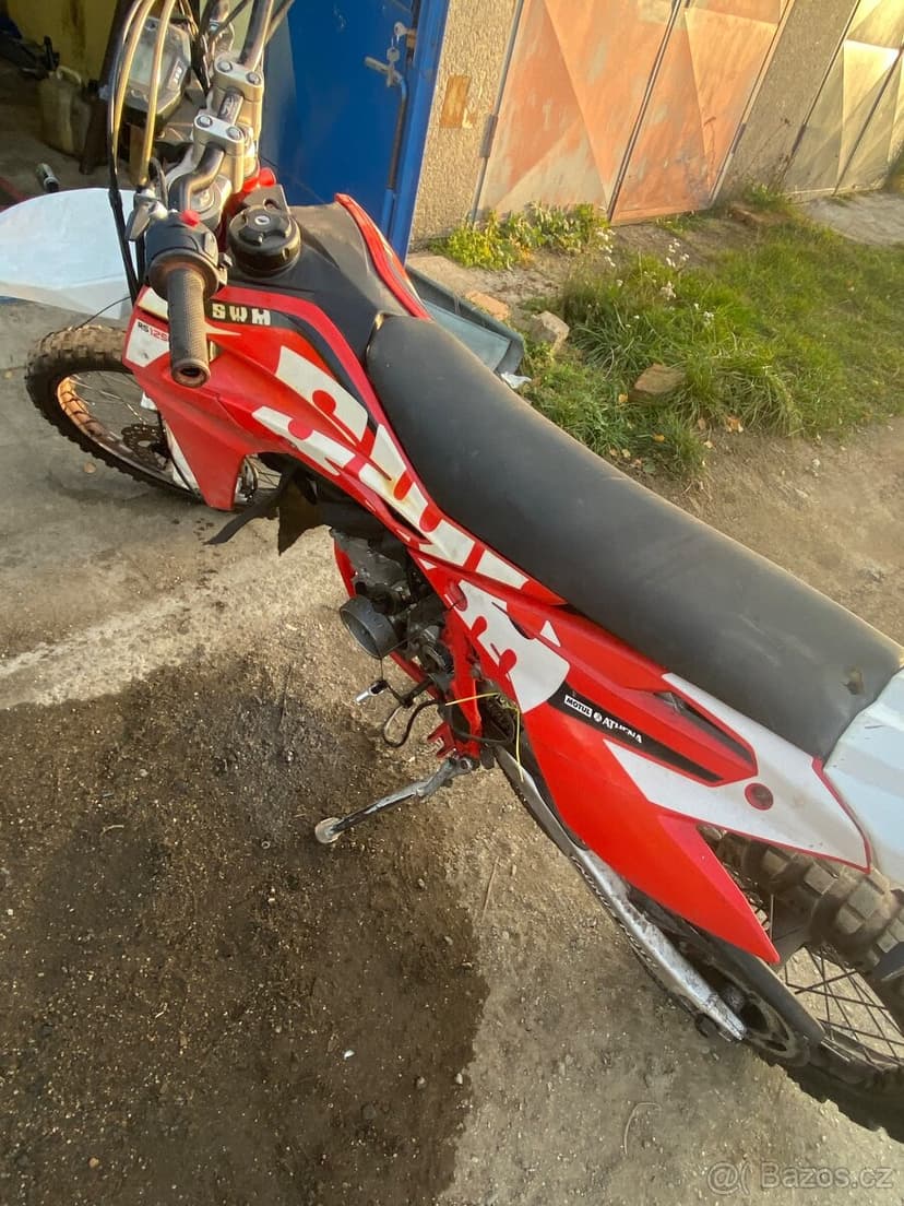 Swm rs 125r