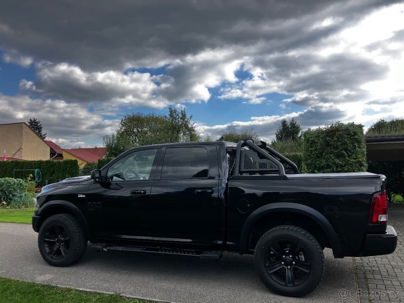 Dodge Ram 1500 Classic WARLOCK - 2023 - Pentastar