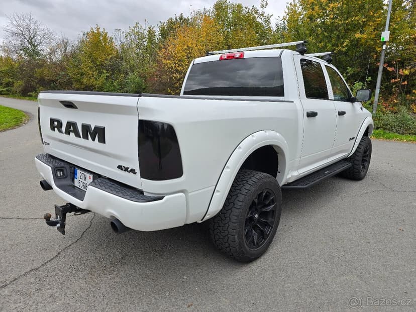 Dodge Ram 1500 4X4 5.7 Hemi - LPG, DPH, r. 11/ 2019
