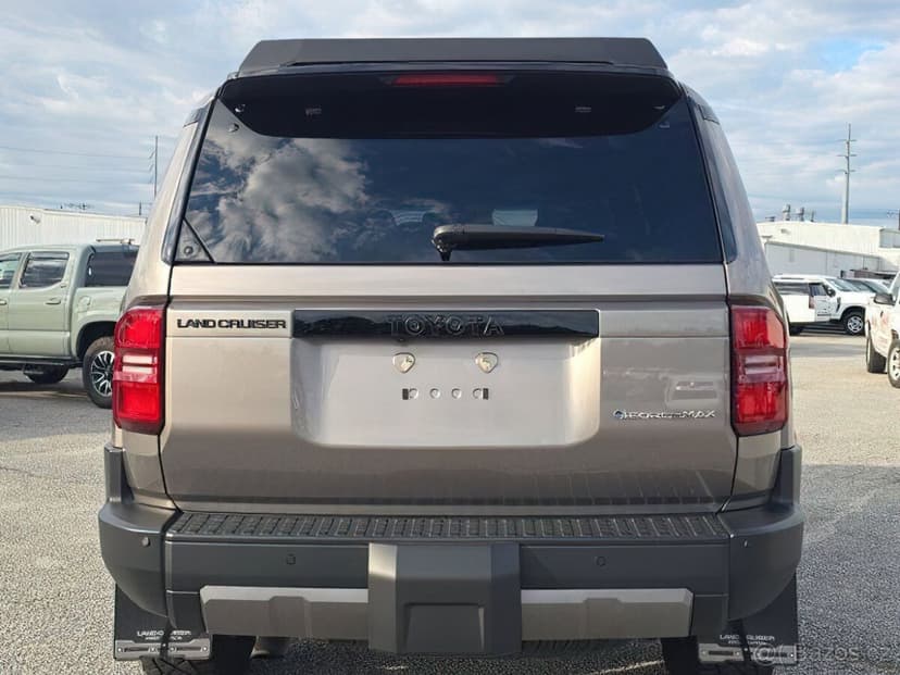 Toyota Land Cruiser  rok 2024, Hybrid 2.4L 4x4