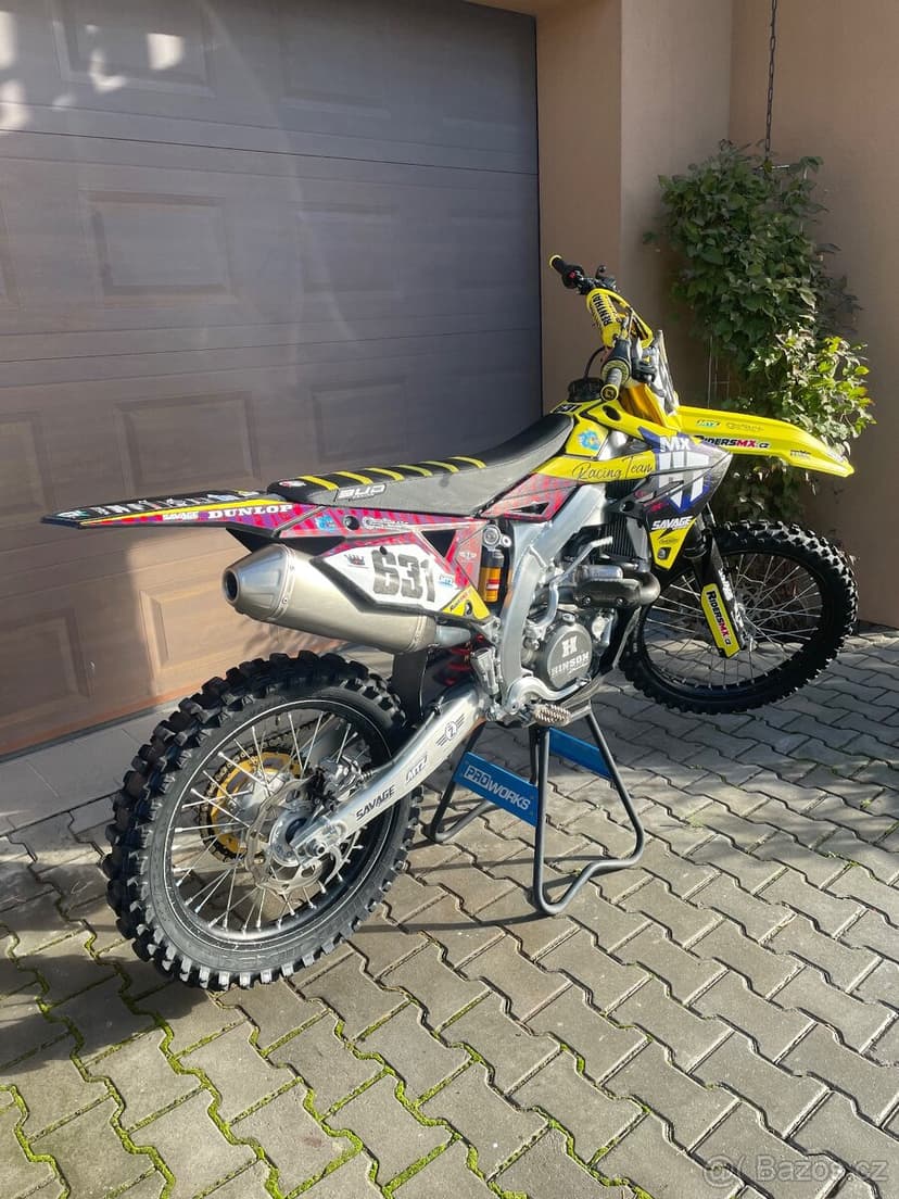 Suzuki RM-Z 450 r.v.2023, Akrapovič, GET jednotka atd.