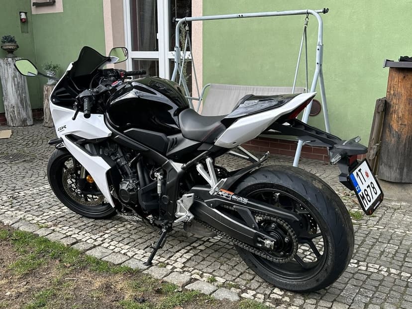 Honda CBR 650R E-Clutch