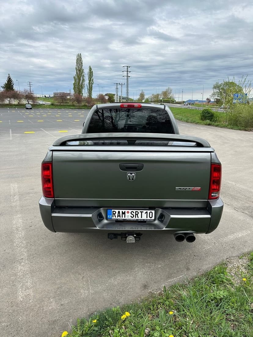 Dodge Ram SRT-10