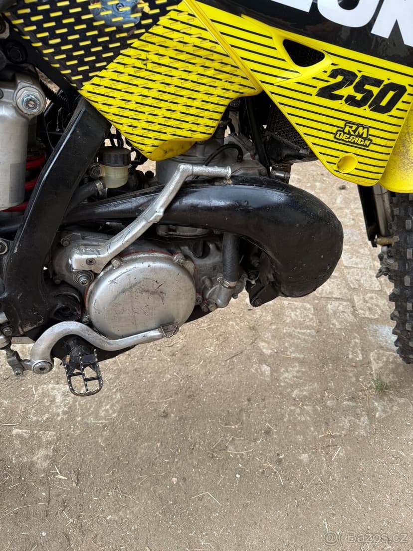 suzuki rm 250 2001 nadhradní díly