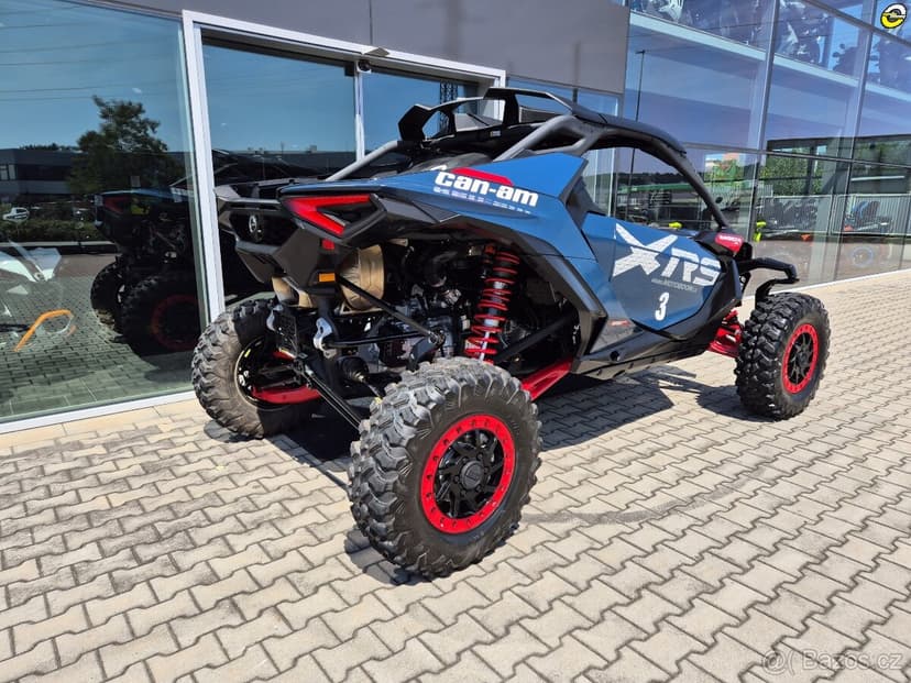 CAN-AM Maverick R MY25 předváděcí, 161km