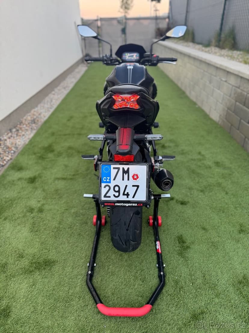 KAWASAKI Z650 2024 arrow vyfuk najeto jen 3 650 KM