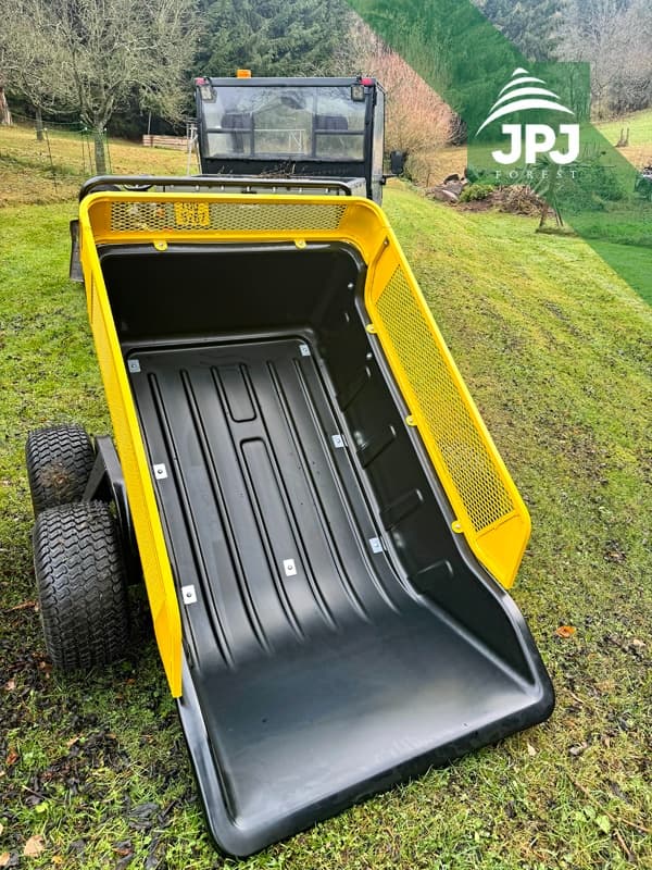 Dvounápravový přívěs za čtyřkolku