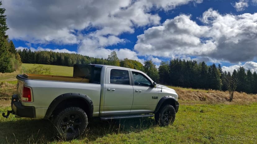 Dodge RAM 1500 | LARAMIE | 5.7 | LPG | 4x4