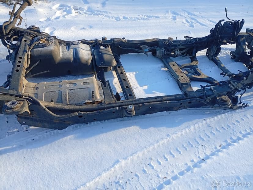 NISSAN NAVARA D23 RÁM AUTA PĚKNÝ NEHAVAROVANÝ Z RV 2020