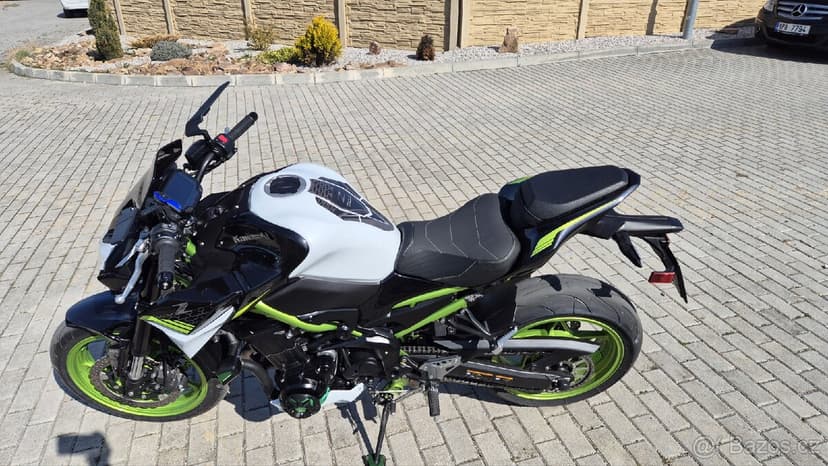 Kawasaki z900 R.v.2021