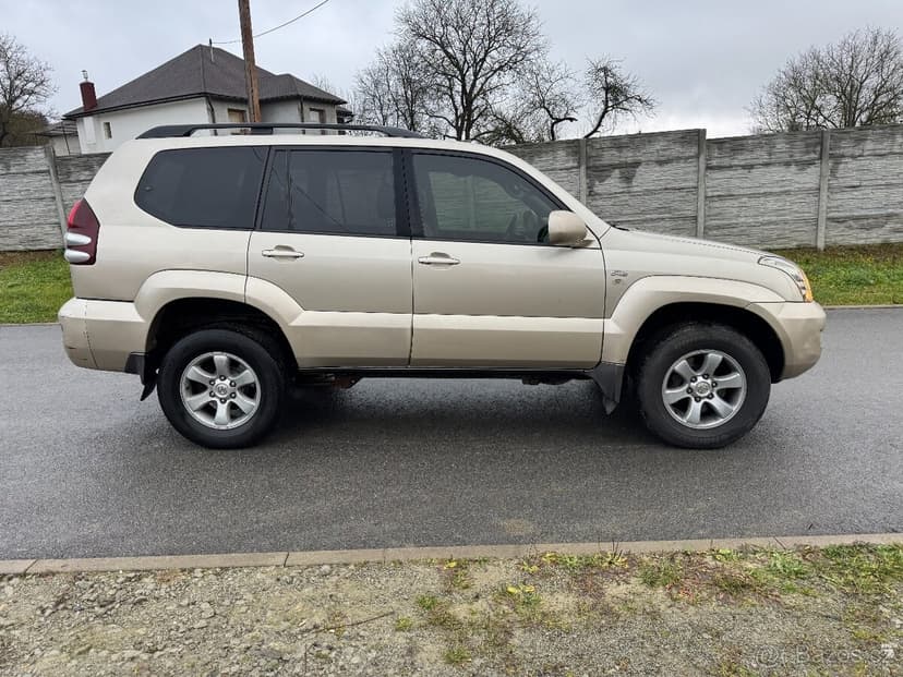 Toyota Land Cruiser 120 3.0 D-4D Executive