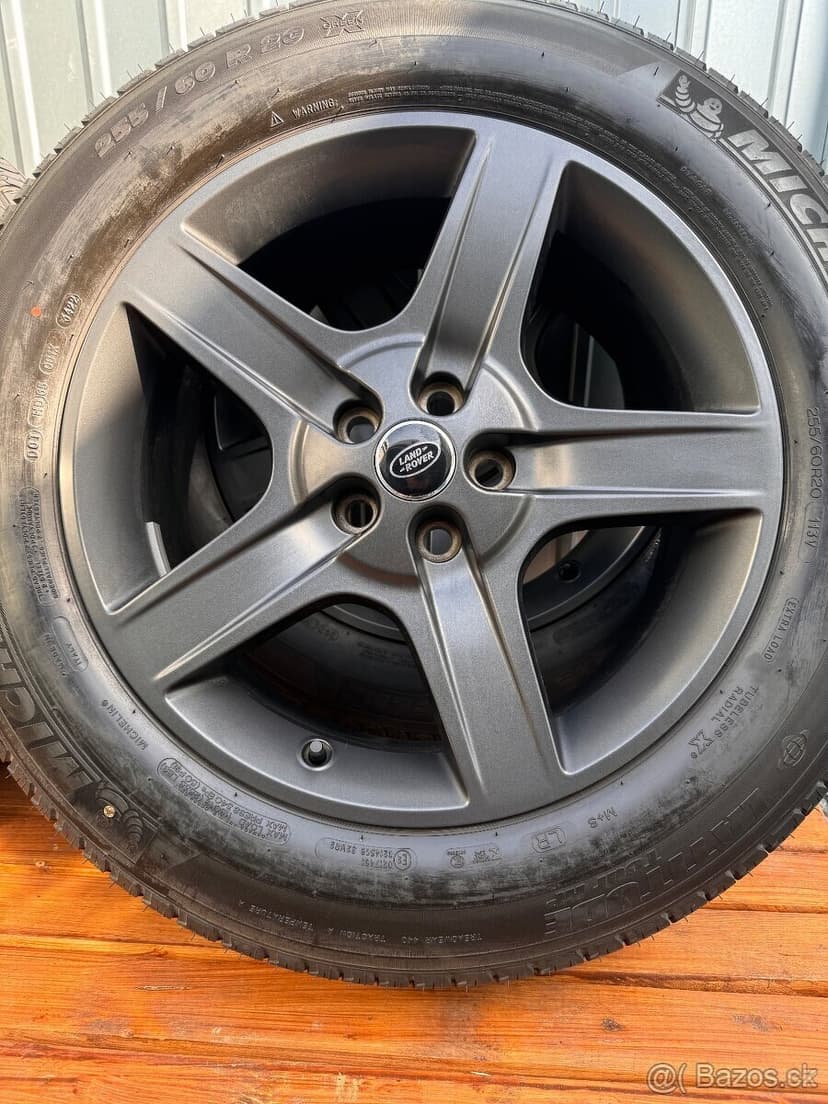 ORIG.LAND ROVER DEFENDER LETNE R20 255/60/20 NOVE