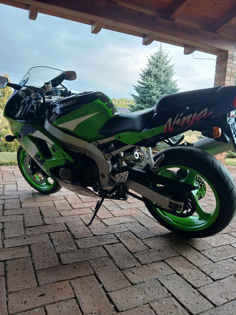 Kawasaki ninja zx6r