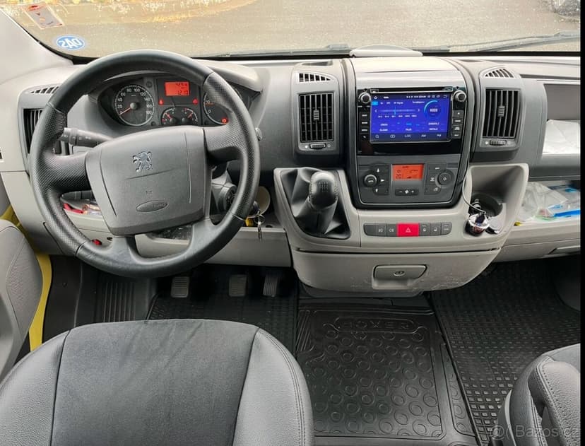 Prodám : Odtahovku Peugeot Boxer 3.0 Hdi - tažné na 3,5t