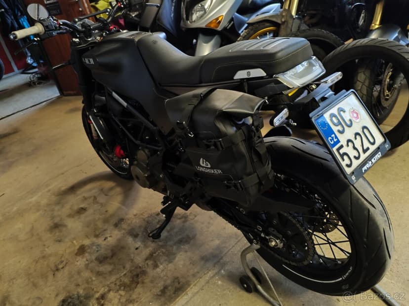 Husqvarna 401 Svartpilen