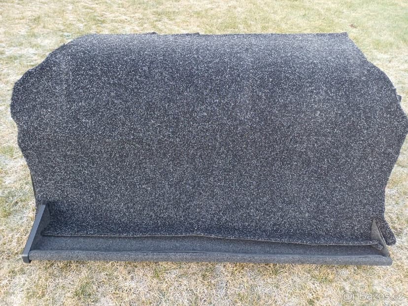 Podlaha misto zadnich sedaček Land Rover Discovery 3/4