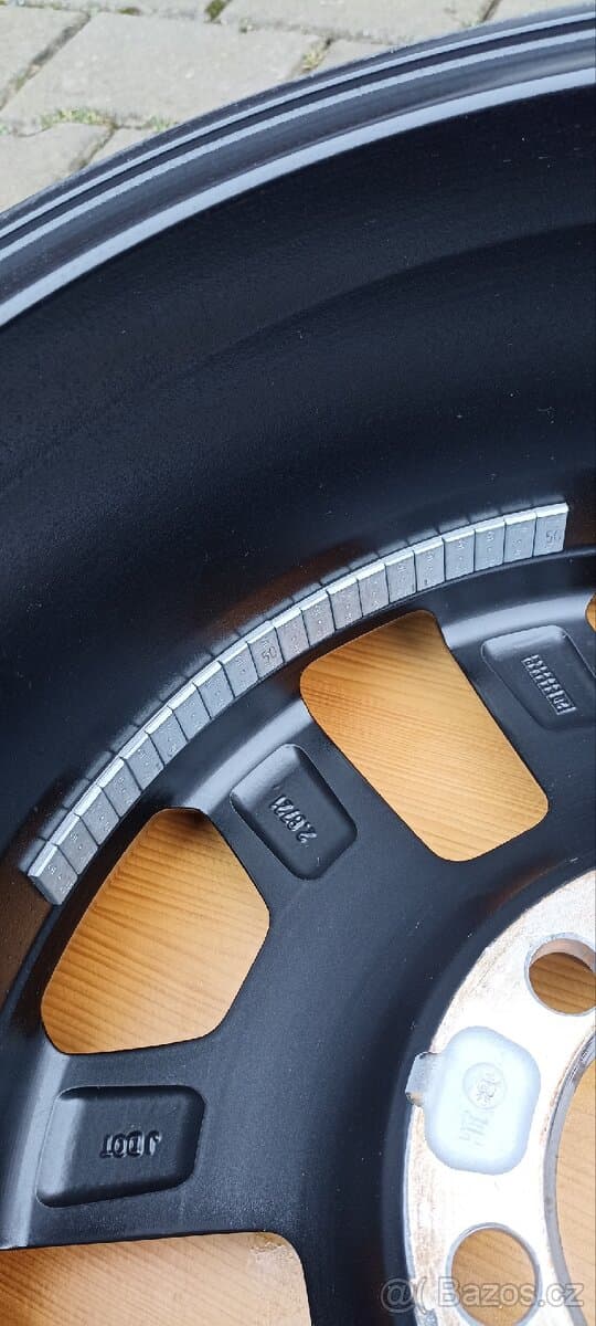 Nová originál alu kola Toyota Hilux R18