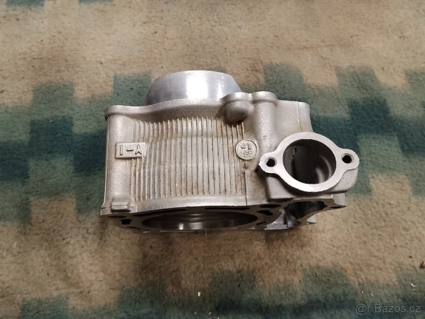 Prodám válec Yamaha YZF250