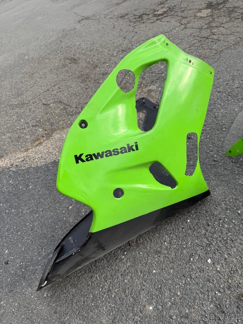 Kawasaki ZXR 750 L lamináty