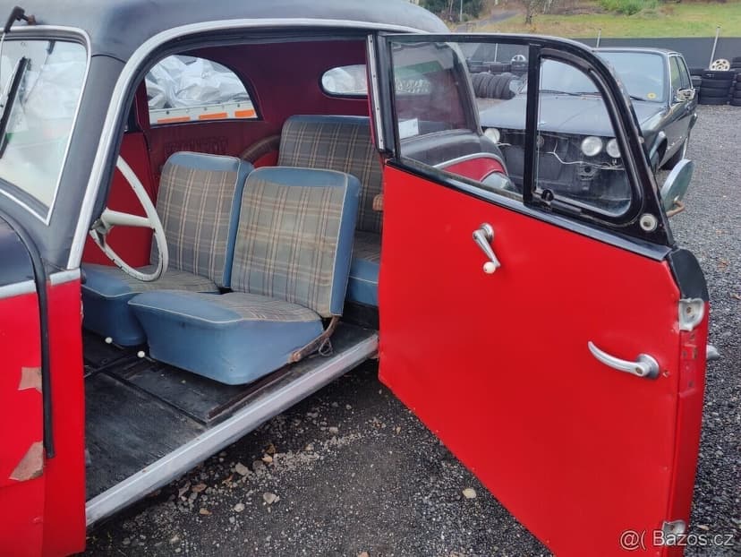 Auto Union DKW F8 Audi Sonderklass Veterán Spěchá