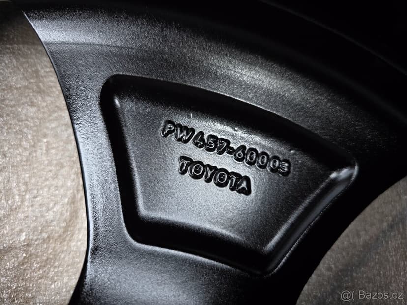 6x139.7 r19 Original Toyota Land Cruiser,Hilux Nové