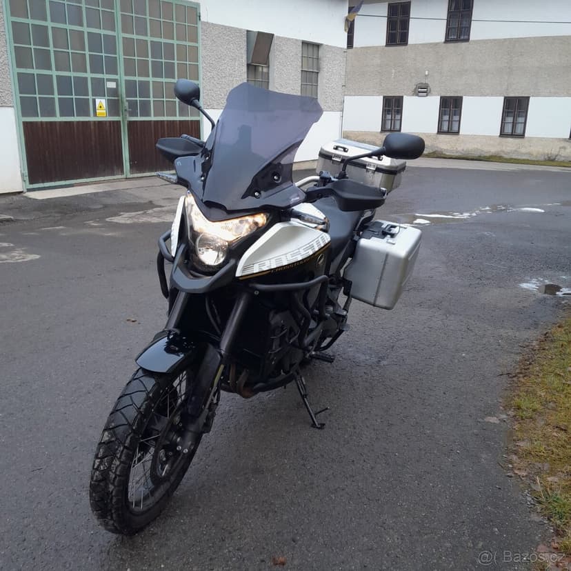 Honda VFR 1200 X Cross touer