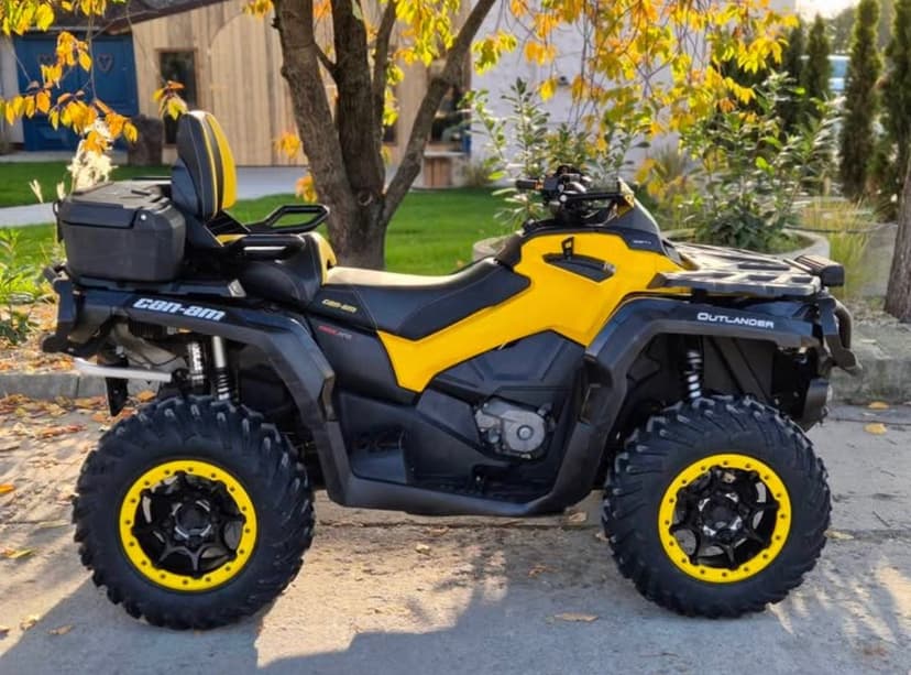 Čtyřkolka Can-am Outlander 1000
