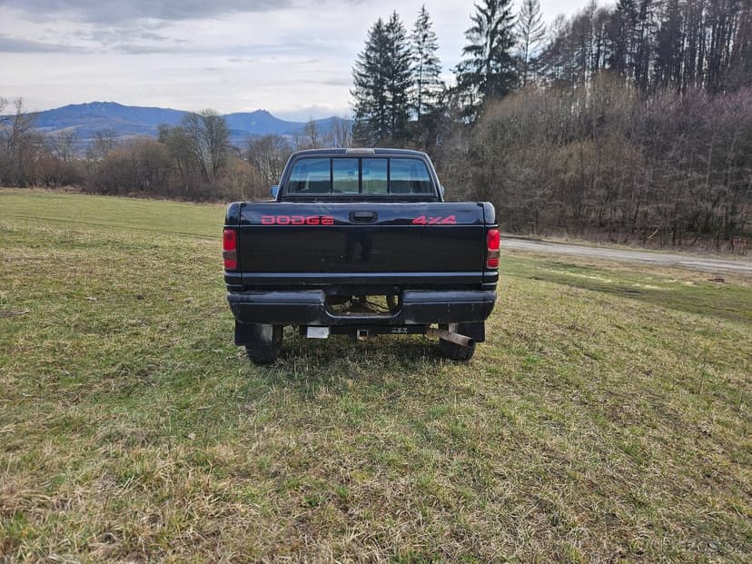 Dodge ram 2500 5.9 magnum