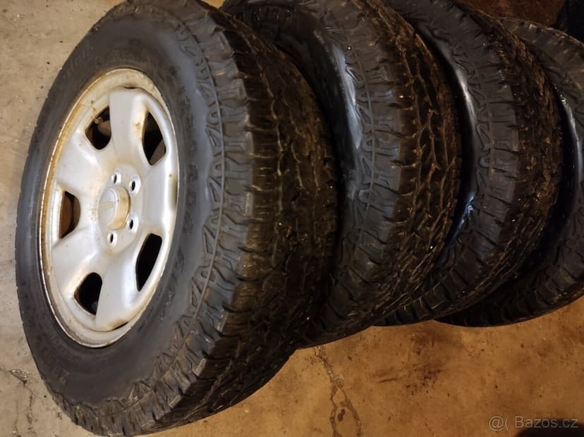 205/70 R15 96T M+S ZIMNÍ PNEU + DISKY 5X100 SUBARU FORESTER