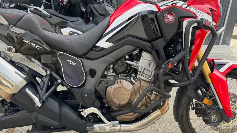 Honda CRF1000L Africa Twin Krásný stav jeden majitel