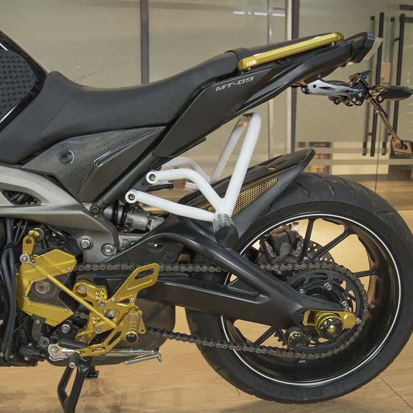 Boční kryt pod sedlo Yamaha MT-09,