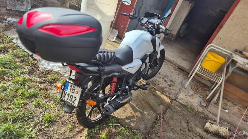 HONDA CBF125M, 2022, 1. majitel, 3 kufry, STK 2 roky, k