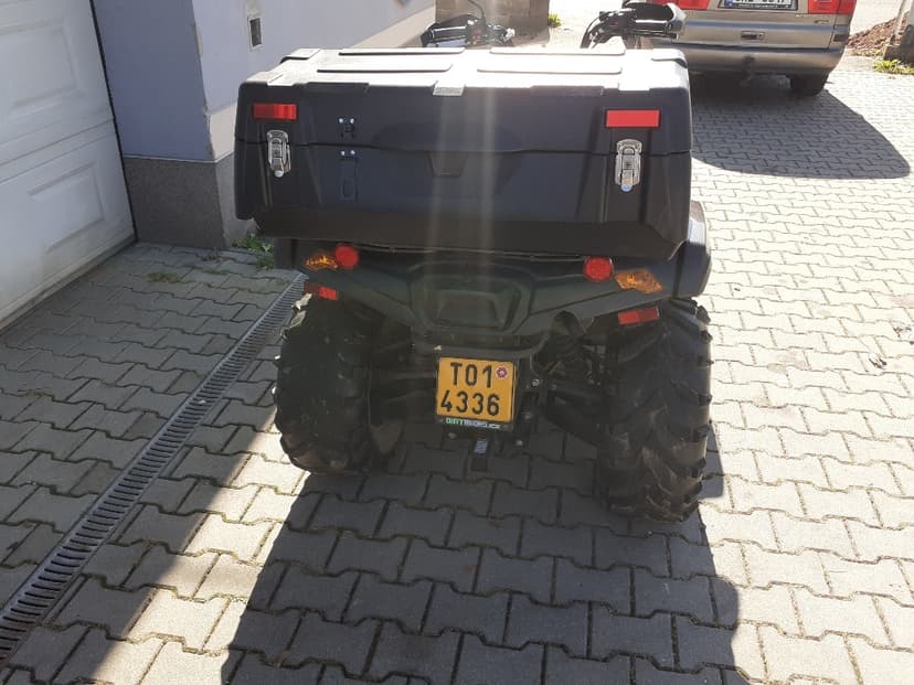 Gladiator CForce 450L, r.v.2017, najeto 2800km