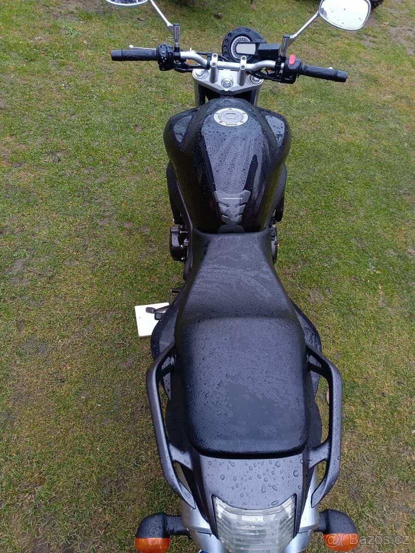 Prodám Yamaha fz6n najeto 20tis.