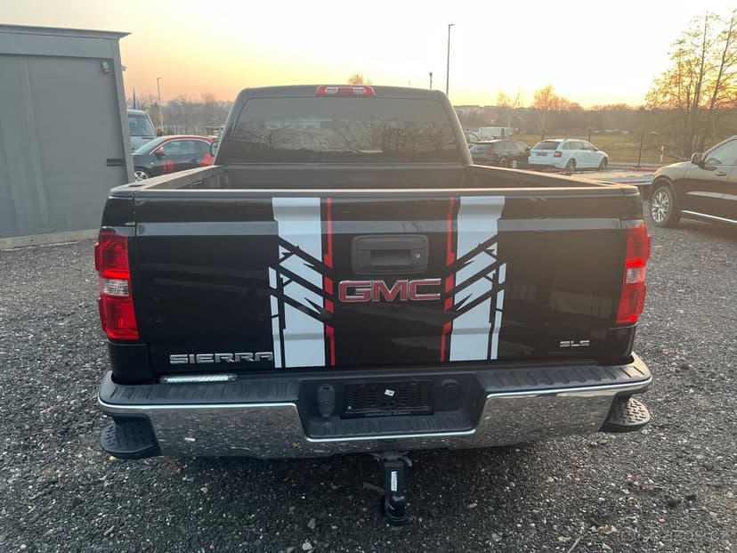 Gmc Sierra 5.3 benzín V8 4x4 Pickup