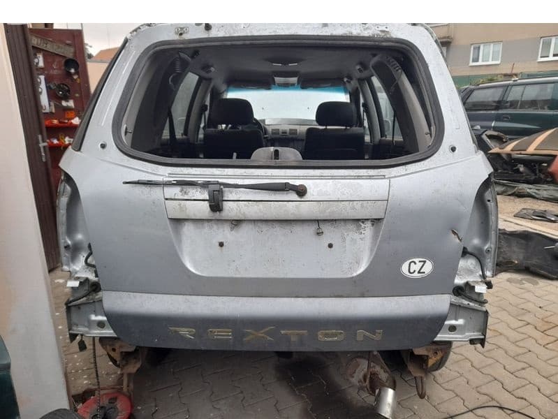 Ssangyong Rexton 2.7 xdi 121 kw, manuál