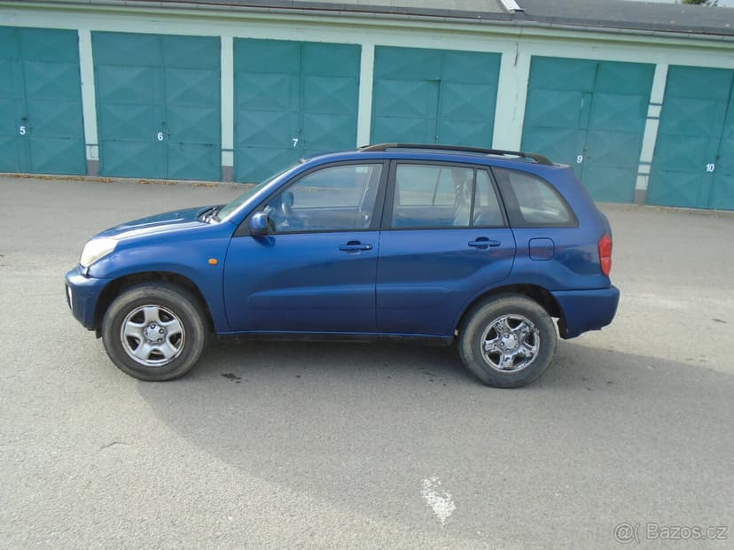 Toyota RAV4   2.0VVTi