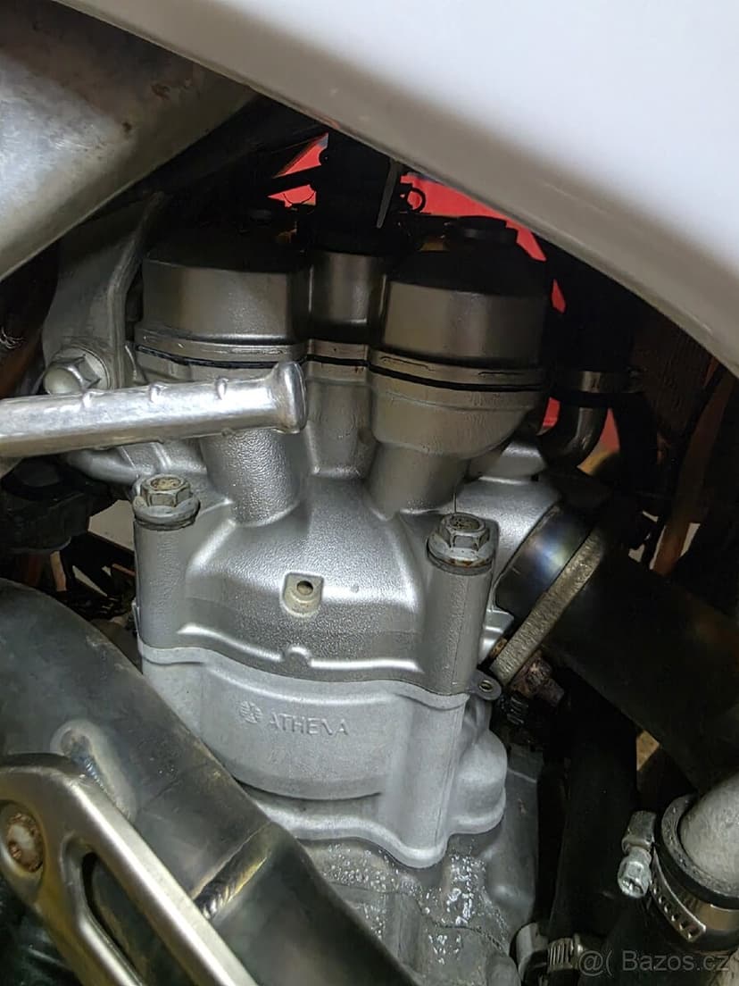 Yamaha YZ 450F 2008 po GO motoru 40 mth top stav