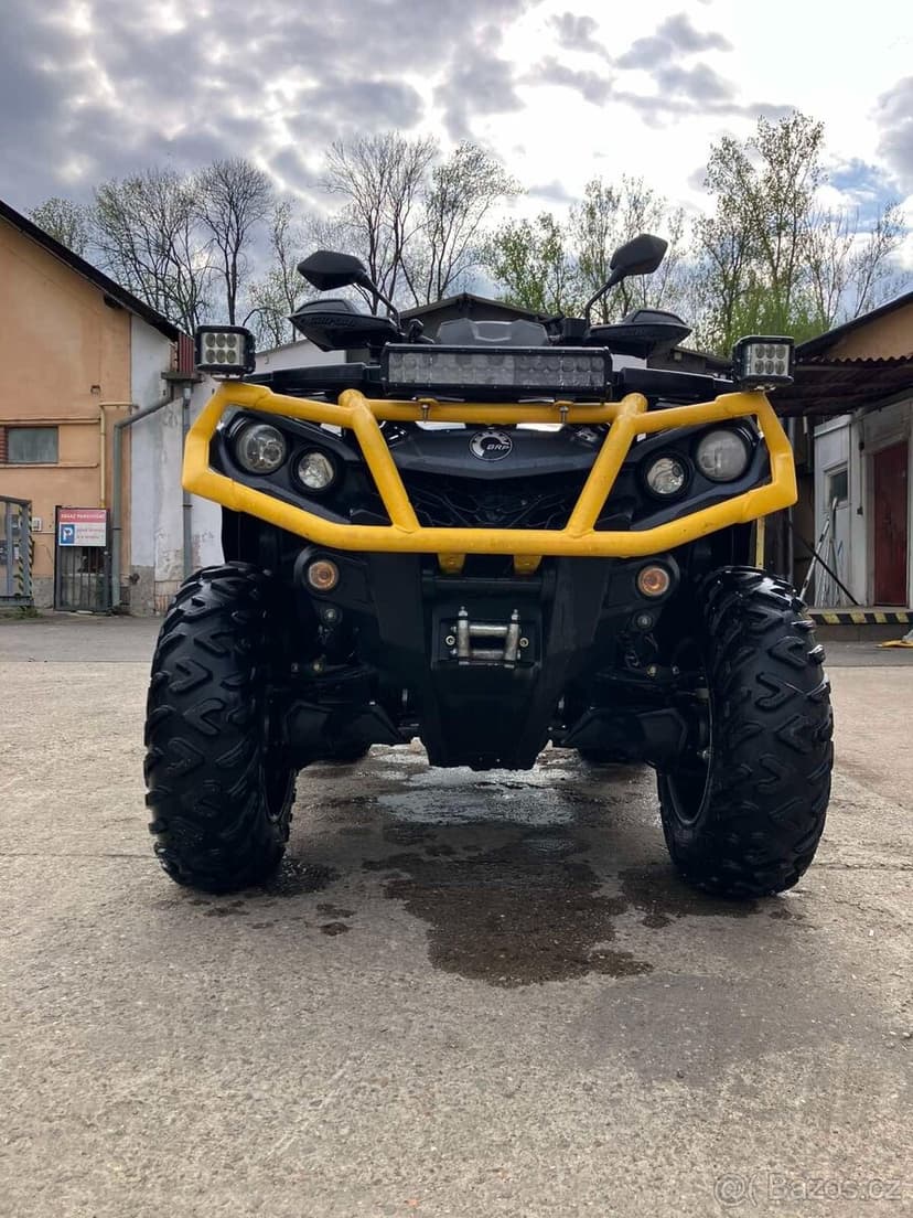 Can Am Outlander 1000r Max XTP - model 2022